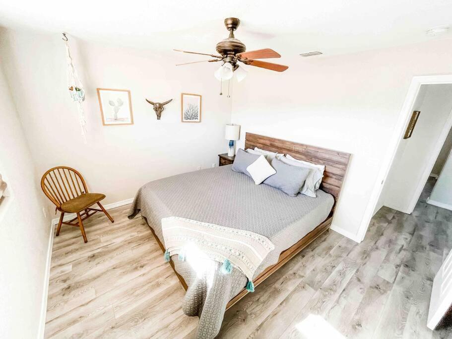 Private View On The Lake Side Of 95! Sleeps 16 Lake Havasu City Exterior photo