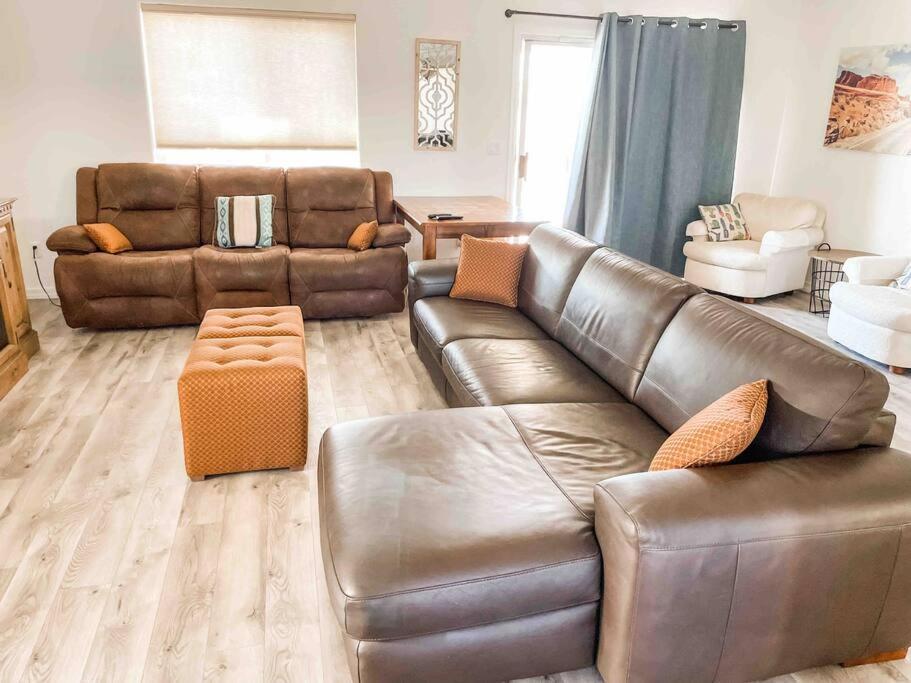 Private View On The Lake Side Of 95! Sleeps 16 Lake Havasu City Exterior photo